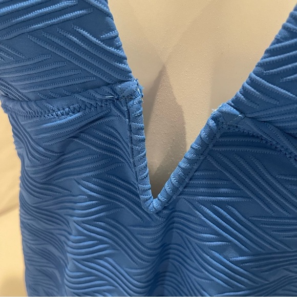 CupShe NWT Sea Surface Texture Deep V Wire Cheeky Swimsuit Royal Blue Size Large - Picture 7 of 16